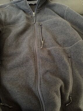 The North Face Men's Gray Full-Zip Fleece Jacket